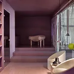 Hotel Neo