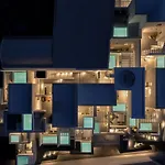 Neo Hotel *