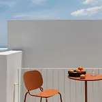 Neo *