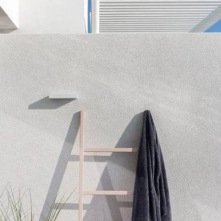 Neo Hotel Fira (Santorini)