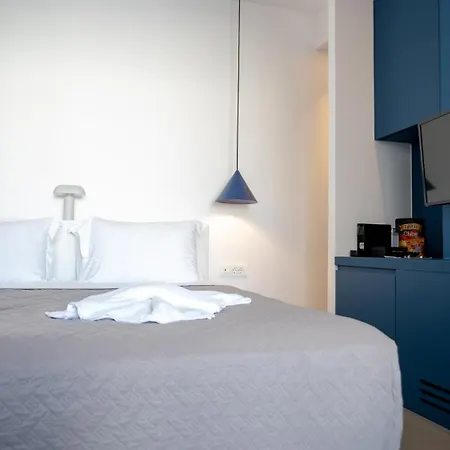Neo Hotel *