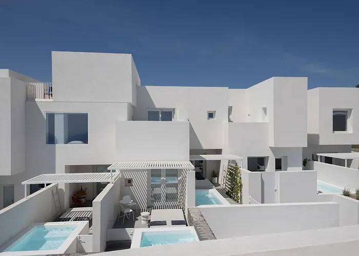 Neo Hotel Fira (Santorini)
