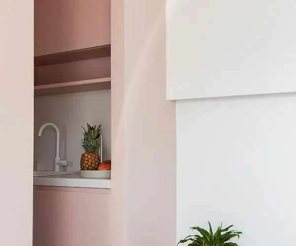 Neo Hotel Fira (Santorini)